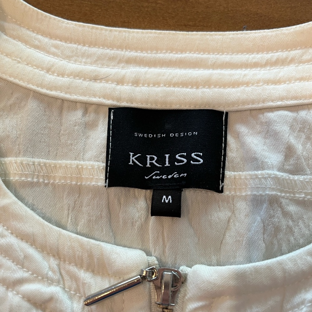 Ivory Fitted Chic Jacket - Picture 4 of 7